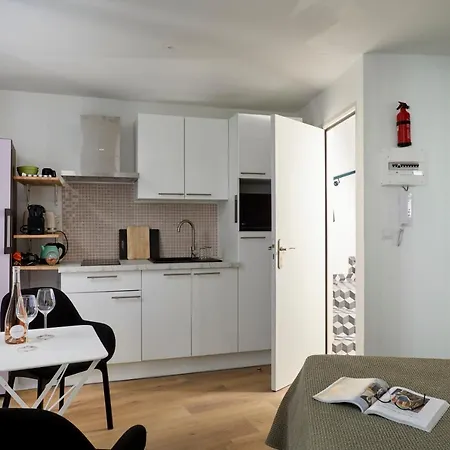 Art Lovers First Floor Apartment
